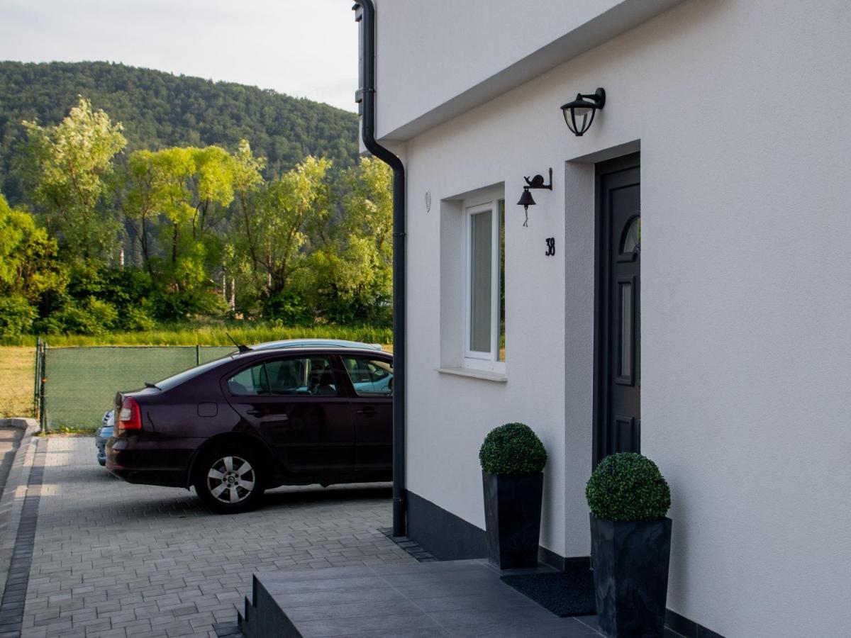 Dom Hills Bucovina Hotel Gura Humorului Exterior photo