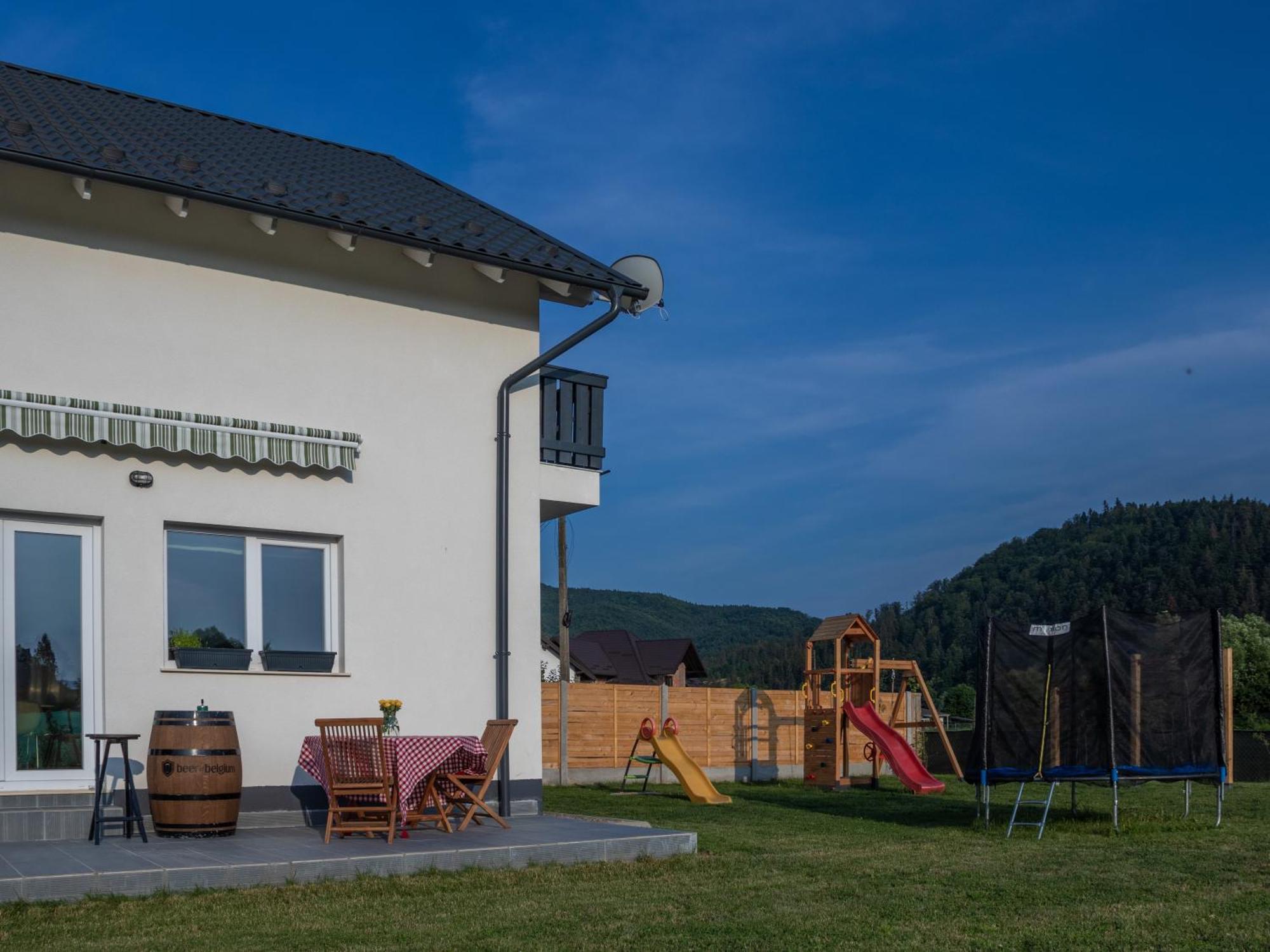 Dom Hills Bucovina Hotel Gura Humorului Exterior photo